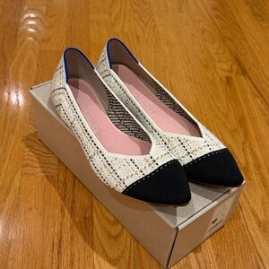 Rothy’s tweed points